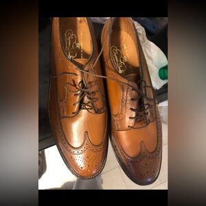Vintage Florsheim Shoe !